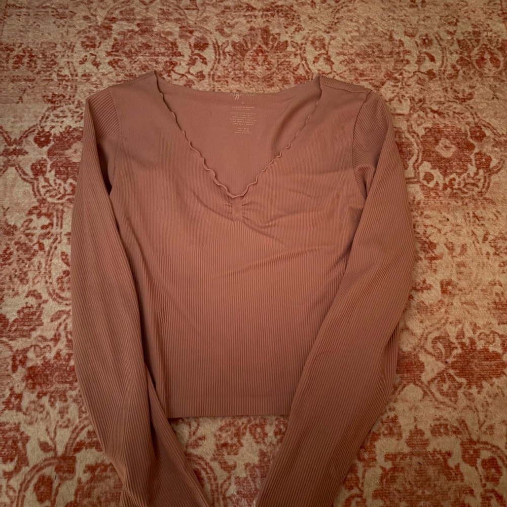 Hippie Rose Scalloped V-Neck Long Sleeve in Brown